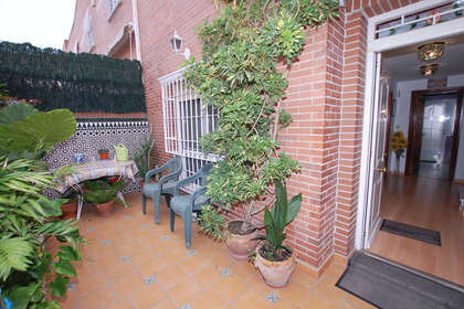 Klynge huse til salg i Avenida Juan Pablo ii, Granada. 
